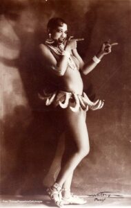 Josephine Baker con il costume di banane